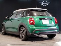 ͣɣΣɤΥեȥΥǥϥꥹޤ줿餫顢СΥɥСޤŤʤäŪʥǥǸ¤ޤϣ£ͣפΤ֤ˤʤäƤǤ⾯ķѤƼƤޤ 7