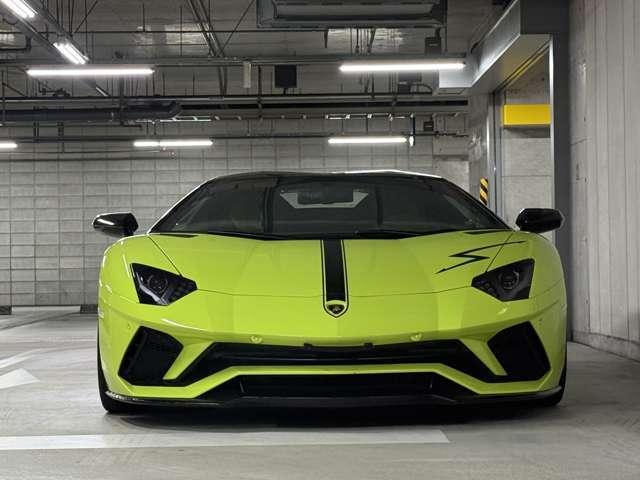 アヴェンタドール Ｓロードスター　４ＷＤ　　グリーン（2枚目）