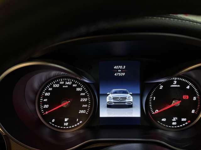 Ｃクラス Ｃ２２０ｄアバンギャルド　ＡＭＧライン　ディーゼルターボ　レーダーセーフティーパッケージ　テレビ　ホワイト（9枚目）