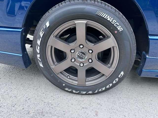 ハイエースバン ＳロングワイドＤＸ　ＧＬパッケージ　ハイルーフ　ディーゼルターボ　レカロシート　ナビ　カープレイ　ＥＴＣ　ベットキット　エアロ　ダークブルーマイカメタリック（8枚目）