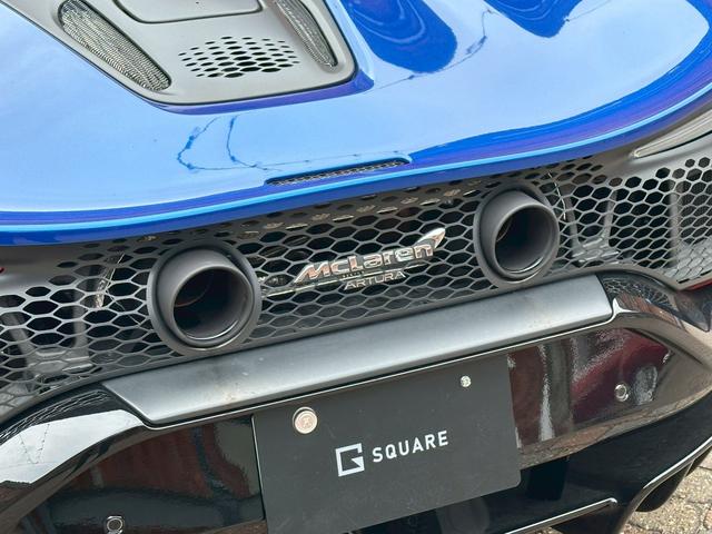 アルトゥーラ ベースグレード スポーツエキゾースト/Fリフター/グロスブラックPKG/カーボンインテリアPKG/テクノロジーPKG/プラクティカリーPKG/ブラックホイール/Bower&Wilkinsオーディオ/スマホインテPKG(30枚目)