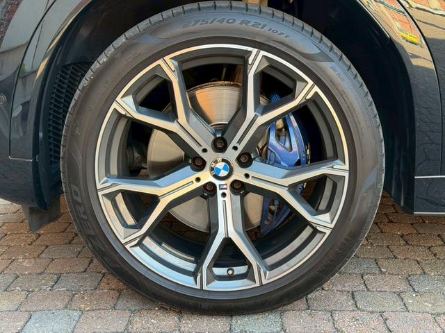 Ｘ６ 　ホワイト革／ハイラインＰ　コンフォートＰ／パノラマサンルーフ／全周囲カメラ／オートトランク／１オーナー／２１インチホイール／ソフトクローズドア／パドルシフト（32枚目）