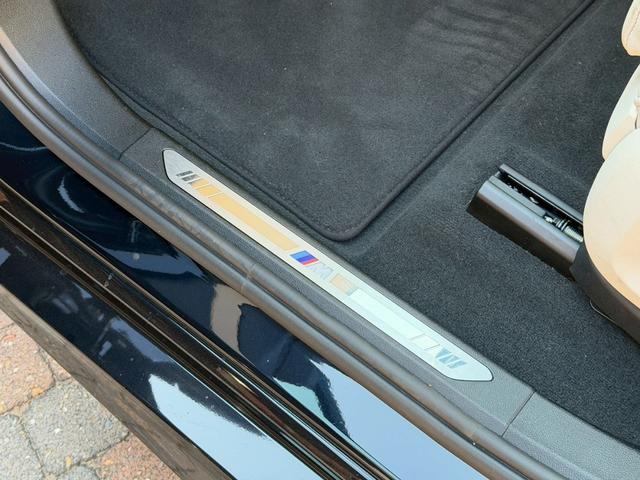 Ｘ６ 　ホワイト革／ハイラインＰ　コンフォートＰ／パノラマサンルーフ／全周囲カメラ／オートトランク／１オーナー／２１インチホイール／ソフトクローズドア／パドルシフト（43枚目）