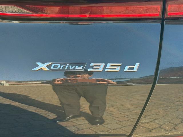 Ｘ６ 　ホワイト革／ハイラインＰ　コンフォートＰ／パノラマサンルーフ／全周囲カメラ／オートトランク／１オーナー／２１インチホイール／ソフトクローズドア／パドルシフト（56枚目）