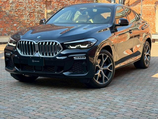 Ｘ６ 　ホワイト革／ハイラインＰ　コンフォートＰ／パノラマサンルーフ／全周囲カメラ／オートトランク／１オーナー／２１インチホイール／ソフトクローズドア／パドルシフト（71枚目）