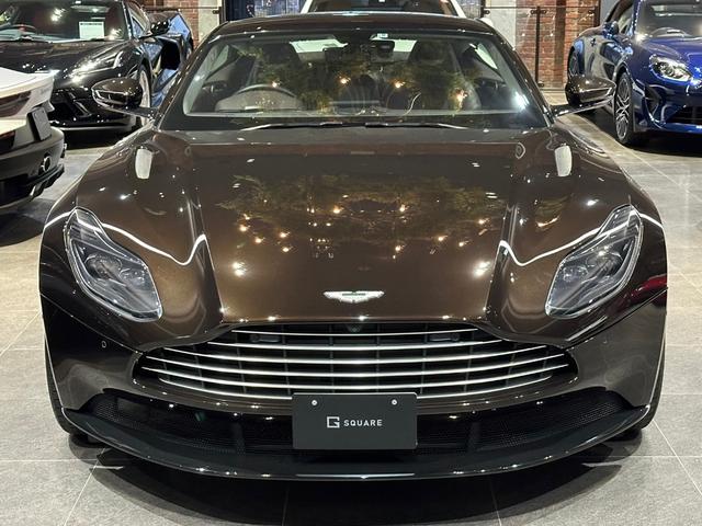 アストンマーティン ＤＢ１１