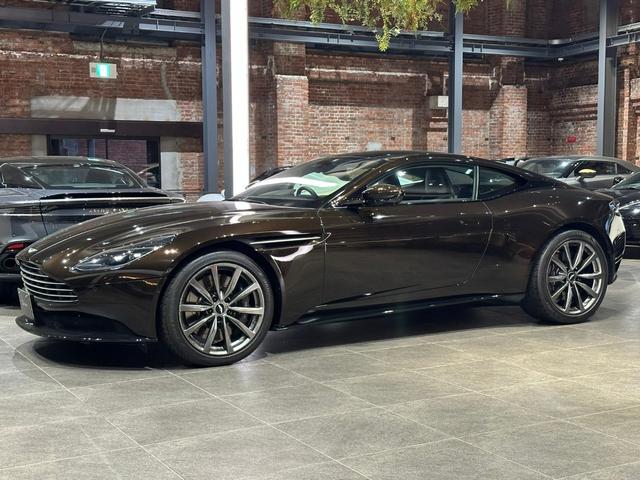 アストンマーティン ＤＢ１１