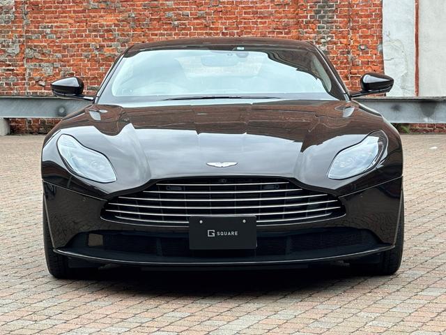 アストンマーティン ＤＢ１１