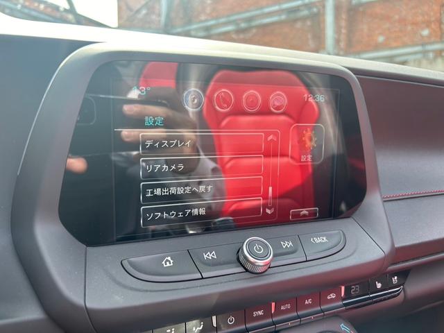 シボレーカマロ コンバーチブル　正規ディーラー車／黒赤レザー／シートヒーター／ベンチレーションシート／ＡｐｐｌｅＣａｒＰｌａｙ／バックモニター／ＢＯＳＥサウンド／ブラインドスポットモニタ／ヘッドアップディスプレイ／オートライト／（11枚目）