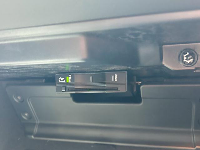ディスカバリースポーツ Ｒ－ダイナミック　Ｓ　２５０ＰＳ　１オーナ／ガラスルーフ／純正サイドステップ／ブラックエクステリア／サードシート／２０インチブラックホイール／ＡｐｐｌｅＣａｒＰｌａｙ／ＭＥＲＩＤＩＡＮサウンド／アラウンドビューモニター／ブラックレザー（39枚目）