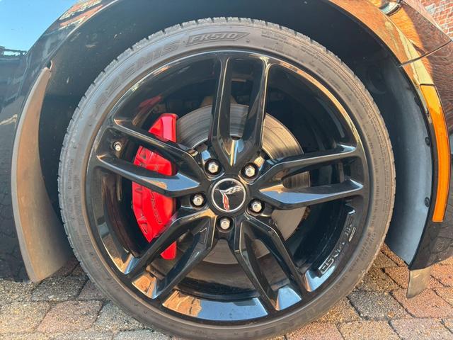 シボレーコルベット Ｚ５１　２ＬＴ　黒革／シートヒーター／ベンチレーション／メモリー付きパワーシート／パフォーマンスＰＫＧ／バックカメラ／クルーズコントロール／ワンオフマフラー／ＢＯＳＥサウンド／Ｆ１９／Ｒ２０インチブラックホイール／（13枚目）