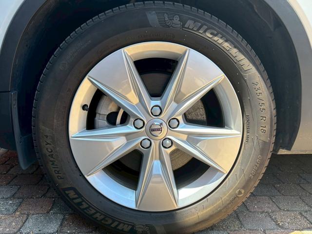 ＸＣ４０ プラス　プロ　Ｂ３　パノラマサンルーフ／クライメートＰＫＧ／シートヒーター／ハンドルヒーター／ブラインドスポットモニター／電動リアゲート／純正Ｇｏｏｇｌｅナビ／全方位カメラ／ＡＣＣ／Ａｐｐｌｅｃａｒｐｌａｙ／置くだけ充電（16枚目）