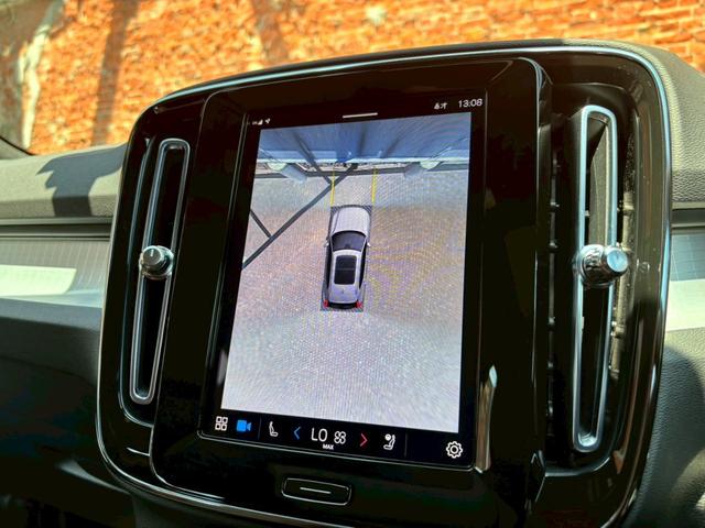 ＸＣ４０ プラス　プロ　Ｂ３　パノラマサンルーフ／クライメートＰＫＧ／シートヒーター／ハンドルヒーター／ブラインドスポットモニター／電動リアゲート／純正Ｇｏｏｇｌｅナビ／全方位カメラ／ＡＣＣ／Ａｐｐｌｅｃａｒｐｌａｙ／置くだけ充電（36枚目）
