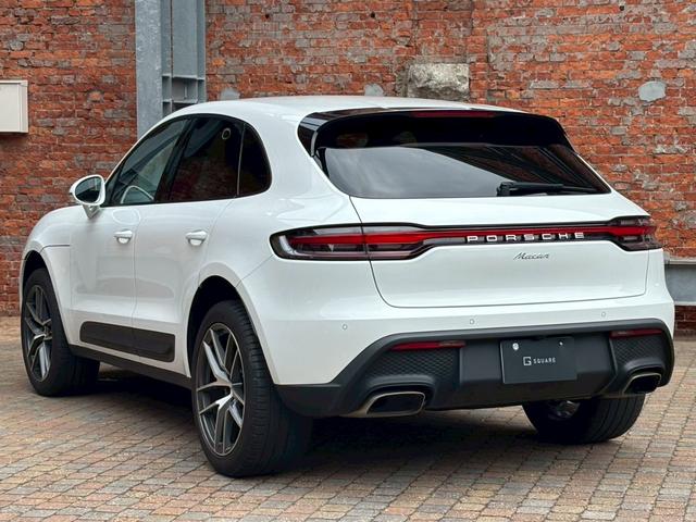 PORSCHE MACAN MACAN Best Japan Spec Recon Car for Import Malaysia