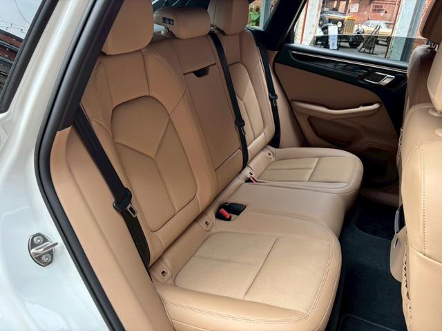 PORSCHE MACAN MACAN Best Japan Spec Recon Car for Import Malaysia