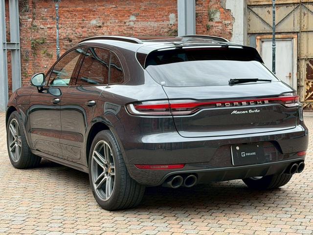 PORSCHE MACAN MACAN TURBO