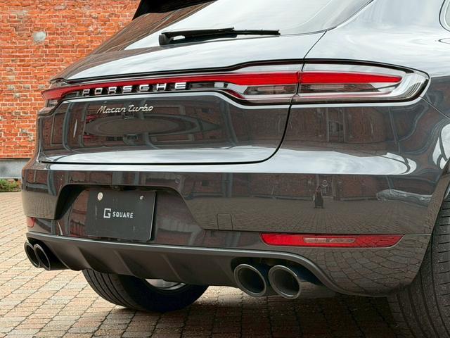 PORSCHE MACAN MACAN TURBO