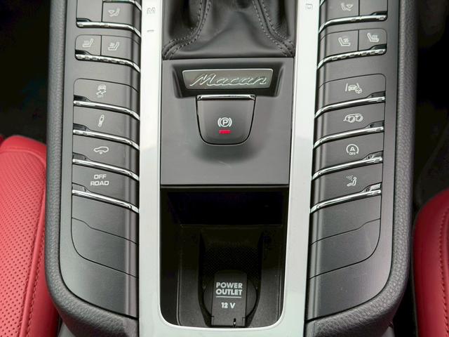 PORSCHE MACAN MACAN TURBO