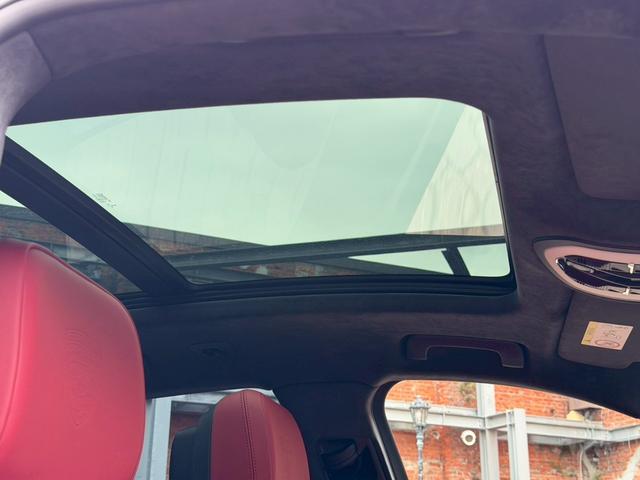 PORSCHE MACAN MACAN TURBO