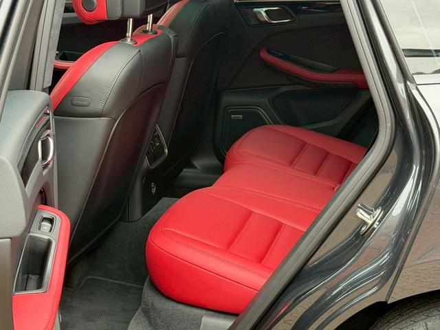 PORSCHE MACAN MACAN TURBO