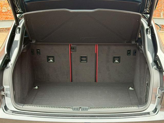 PORSCHE MACAN MACAN TURBO