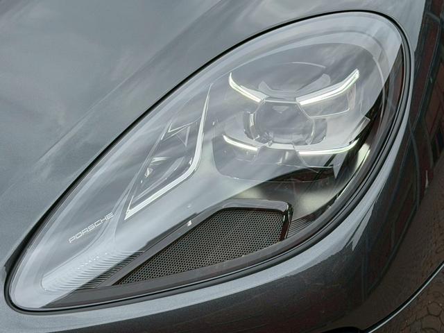 PORSCHE MACAN MACAN TURBO