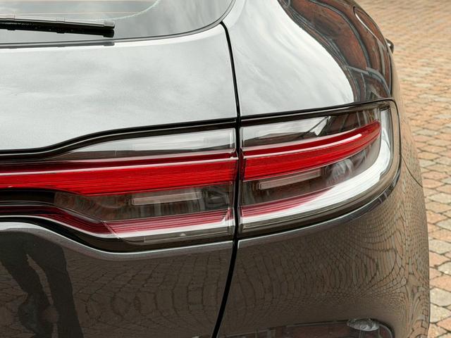 PORSCHE MACAN MACAN TURBO