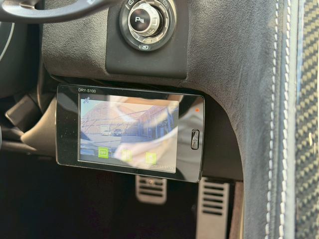 MP4-12C ベースグレード メリディアンサラウンドシステム/カーボンブラック/カーボンファイバーインテリアアップグレード/ホイールフィニッシュ(8枚目)