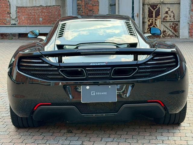 MP4-12C ベースグレード メリディアンサラウンドシステム/カーボンブラック/カーボンファイバーインテリアアップグレード/ホイールフィニッシュ(29枚目)