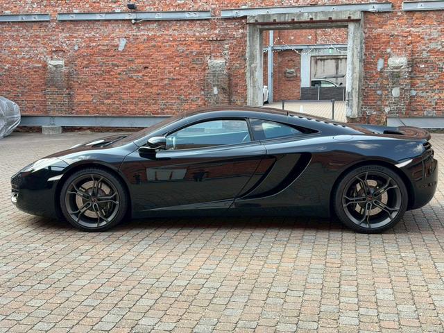 MP4-12C ベースグレード メリディアンサラウンドシステム/カーボンブラック/カーボンファイバーインテリアアップグレード/ホイールフィニッシュ(73枚目)