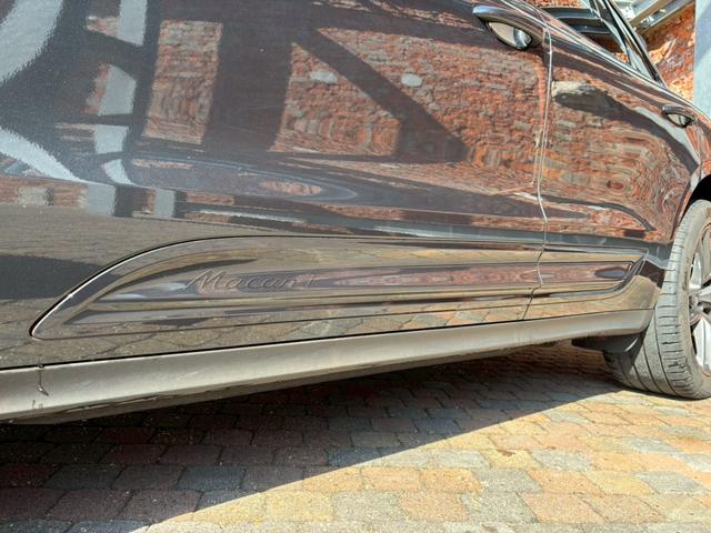 マカン マカンＴ　スポーツクロノ／ボルドーレザー／シートヒーター／パノラマサンルーフ／ヒーター付きＧＴステアリング／純正２０インチアルミホイール／全方位カメラ／ヘッドレストポルシェクレスト／電動リアゲート／ＬＥＤヘッド（9枚目）