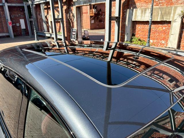 マカン マカンＴ　スポーツクロノ／ボルドーレザー／シートヒーター／パノラマサンルーフ／ヒーター付きＧＴステアリング／純正２０インチアルミホイール／全方位カメラ／ヘッドレストポルシェクレスト／電動リアゲート／ＬＥＤヘッド（53枚目）