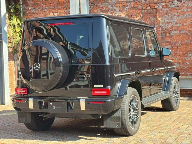 Ｇクラス Ｇ４５０ｄ　ローンチエディション　ワンオーナー／ホワイト革／サンルーフ／シートヒーター／ベンチレーション／純正ナビ・地デジ／シートマッサージャー／ブルメスターサウンド／冷温機能付きドリンクホルダー／ボディ同色背面タイヤカバー／（16枚目）