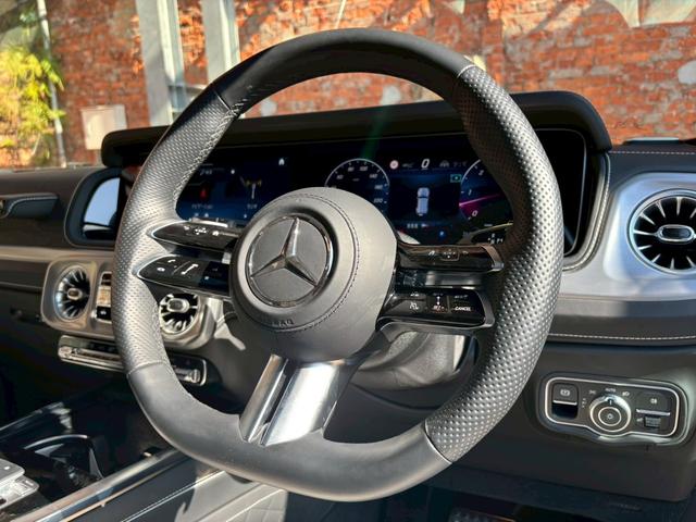 Ｇクラス Ｇ４５０ｄ　ローンチエディション　ワンオーナー／ホワイト革／サンルーフ／シートヒーター／ベンチレーション／純正ナビ・地デジ／シートマッサージャー／ブルメスターサウンド／冷温機能付きドリンクホルダー／ボディ同色背面タイヤカバー／（34枚目）