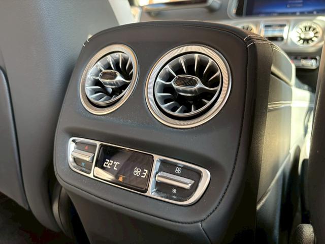 Ｇクラス Ｇ４５０ｄ　ローンチエディション　ワンオーナー／ホワイト革／サンルーフ／シートヒーター／ベンチレーション／純正ナビ・地デジ／シートマッサージャー／ブルメスターサウンド／冷温機能付きドリンクホルダー／ボディ同色背面タイヤカバー／（57枚目）