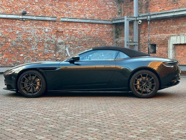 DB11 V8ヴォランテ/ダークグリーン/タン&グリーンツートンレザースティッチ入りシート/シートヒーター&ベンチレーション/アイボリーヘッドライナー/純正ナビ/純正20インチホイール/ゴールドキャリパー/(78枚目)