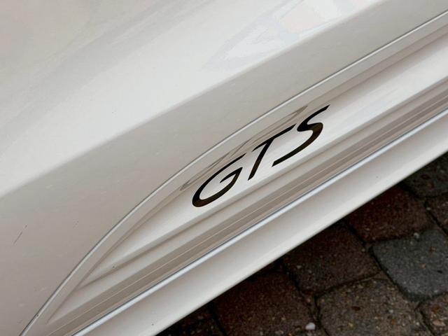 マカン マカンＧＴＳ　ＧＴＳインテリアＰＫＧ／スポーツエキゾースト／スポクロ／純正ナビ／レーンキープアシスト／シートヒーター／ＡＣＣ／ＥＴＣ／ハーフレザーシート／ＲＳスパイダーホイール（17枚目）