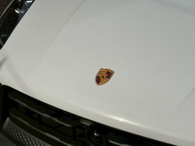 マカン マカンＧＴＳ　ＧＴＳインテリアＰＫＧ／スポーツエキゾースト／スポクロ／純正ナビ／レーンキープアシスト／シートヒーター／ＡＣＣ／ＥＴＣ／ハーフレザーシート／ＲＳスパイダーホイール（31枚目）