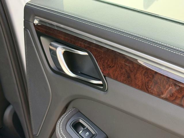 マカン マカンＧＴＳ　ＧＴＳインテリアＰＫＧ／スポーツエキゾースト／スポクロ／純正ナビ／レーンキープアシスト／シートヒーター／ＡＣＣ／ＥＴＣ／ハーフレザーシート／ＲＳスパイダーホイール（43枚目）