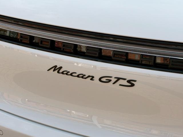 マカン マカンＧＴＳ　ＧＴＳインテリアＰＫＧ／スポーツエキゾースト／スポクロ／純正ナビ／レーンキープアシスト／シートヒーター／ＡＣＣ／ＥＴＣ／ハーフレザーシート／ＲＳスパイダーホイール（52枚目）