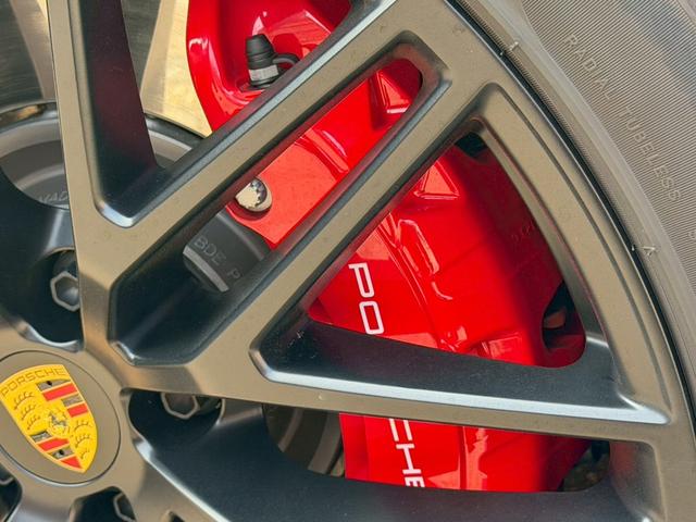 マカン マカンＧＴＳ　ＧＴＳインテリアＰＫＧ／スポーツエキゾースト／スポクロ／純正ナビ／レーンキープアシスト／シートヒーター／ＡＣＣ／ＥＴＣ／ハーフレザーシート／ＲＳスパイダーホイール（57枚目）