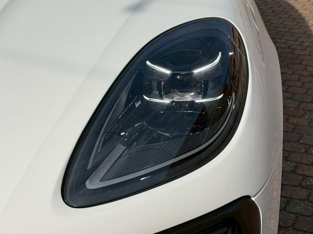 マカン マカンＧＴＳ　ＧＴＳインテリアＰＫＧ／スポーツエキゾースト／スポクロ／純正ナビ／レーンキープアシスト／シートヒーター／ＡＣＣ／ＥＴＣ／ハーフレザーシート／ＲＳスパイダーホイール（66枚目）