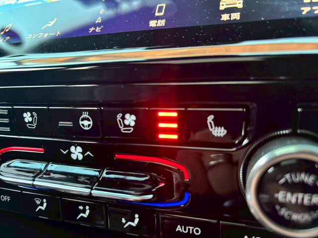 ジープ・グランドチェロキーＬ サミット　リザーブ　黒革／パノラマサンルーフ／シートヒーター／ベンチレーション／Ｍｃｌｎｔｏｓｈサウンド／デジタルインナーミラー／エアサス／純正ナビ・地デジ／全方位カメラ／Ａｐｐｌｅｃａｒｐｌａｙ／電動リアゲート／（45枚目）