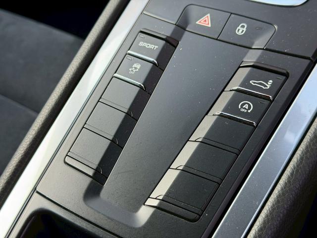 718ケイマン 718ケイマン シートヒーター/ETC/ドラレコ/レーダー/ハーフレザーシート/純正ナビ/Bカメラ(11枚目)