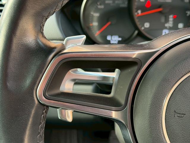 718ケイマン 718ケイマン シートヒーター/ETC/ドラレコ/レーダー/ハーフレザーシート/純正ナビ/Bカメラ(35枚目)