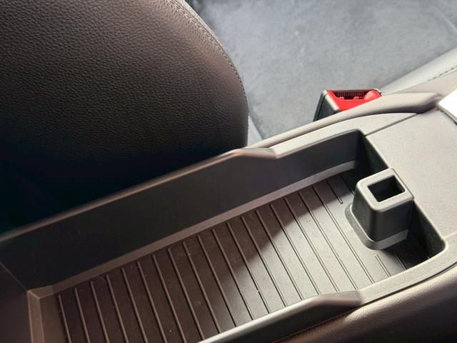 718ケイマン 718ケイマン シートヒーター/ETC/ドラレコ/レーダー/ハーフレザーシート/純正ナビ/Bカメラ(45枚目)