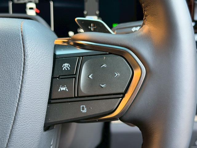 ＬＭ ＬＭ５００ｈ　エグゼクティブ　モデリスタエアロ／４８インチ後席スクリーン／１９インチ純正ＡＷ／ガラスルーフ／マークレビンソン／全周囲カメラ／デジタルインナーミラー／ユニバーサルステップ／グラファイトブラックガラスフレーク（26枚目）