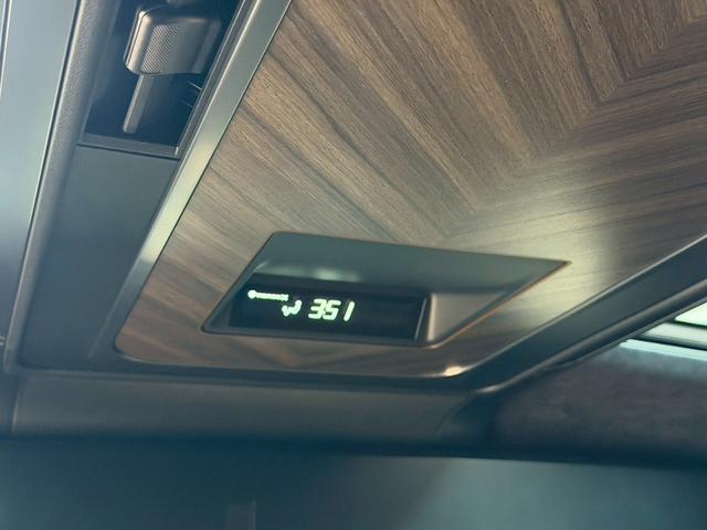 ＬＭ ＬＭ５００ｈ　エグゼクティブ　モデリスタエアロ／４８インチ後席スクリーン／１９インチ純正ＡＷ／ガラスルーフ／マークレビンソン／全周囲カメラ／デジタルインナーミラー／ユニバーサルステップ／グラファイトブラックガラスフレーク（28枚目）