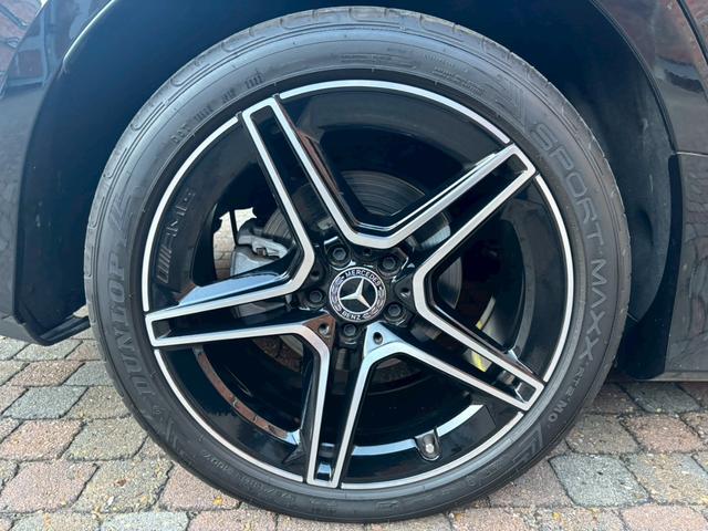 ＣＬＳクラス ＣＬＳ２２０ｄ　スポーツ　エクスクルーシブパッケージ　１オナ／黒革／シートヒーター／ベンチレーション／サンルーフ／レーダーセーフティパッケージ／ブルメスターサウンド／純正ナビ・地デジ／アクティブディスタンスアシスト／純正１９インチＡＷ／電動リアゲート／（16枚目）