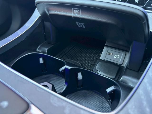 ＣＬＳクラス ＣＬＳ２２０ｄ　スポーツ　エクスクルーシブパッケージ　１オナ／黒革／シートヒーター／ベンチレーション／サンルーフ／レーダーセーフティパッケージ／ブルメスターサウンド／純正ナビ・地デジ／アクティブディスタンスアシスト／純正１９インチＡＷ／電動リアゲート／（42枚目）